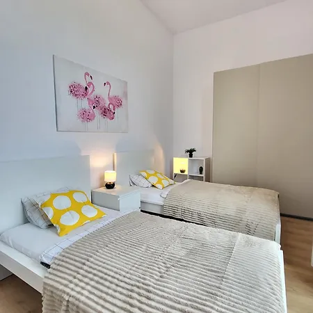 Διαμέρισμα Ursus Premium *