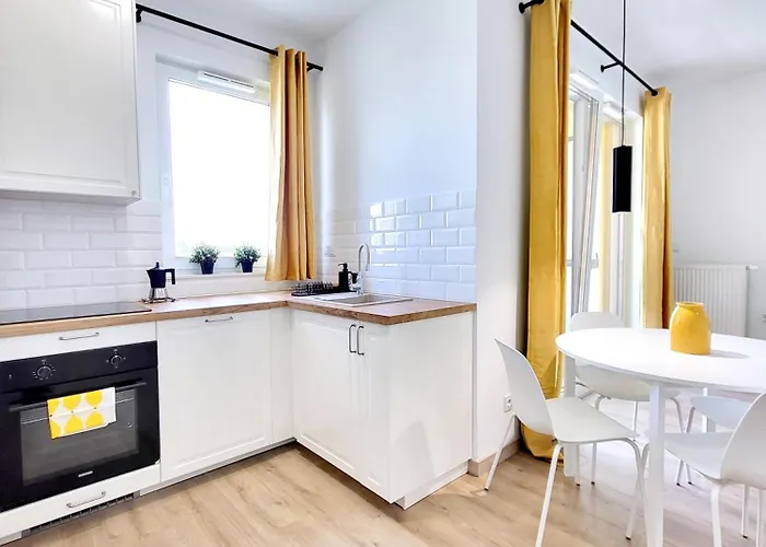 Ursus Premium アパート ワルシャワ