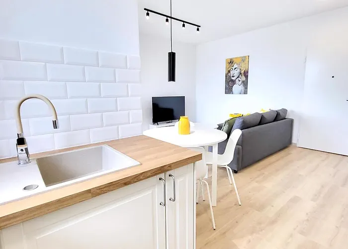 Ursus Premium アパート ワルシャワ