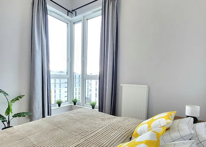 Ursus Premium アパート