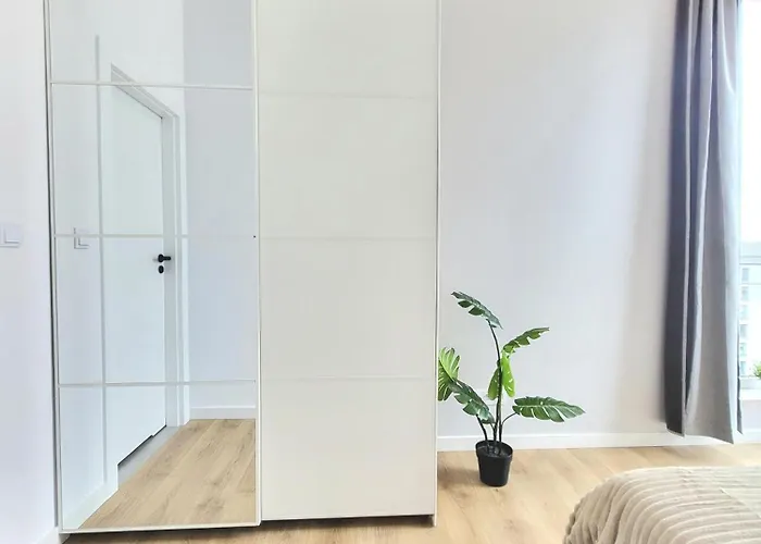 Ursus Premium アパート *